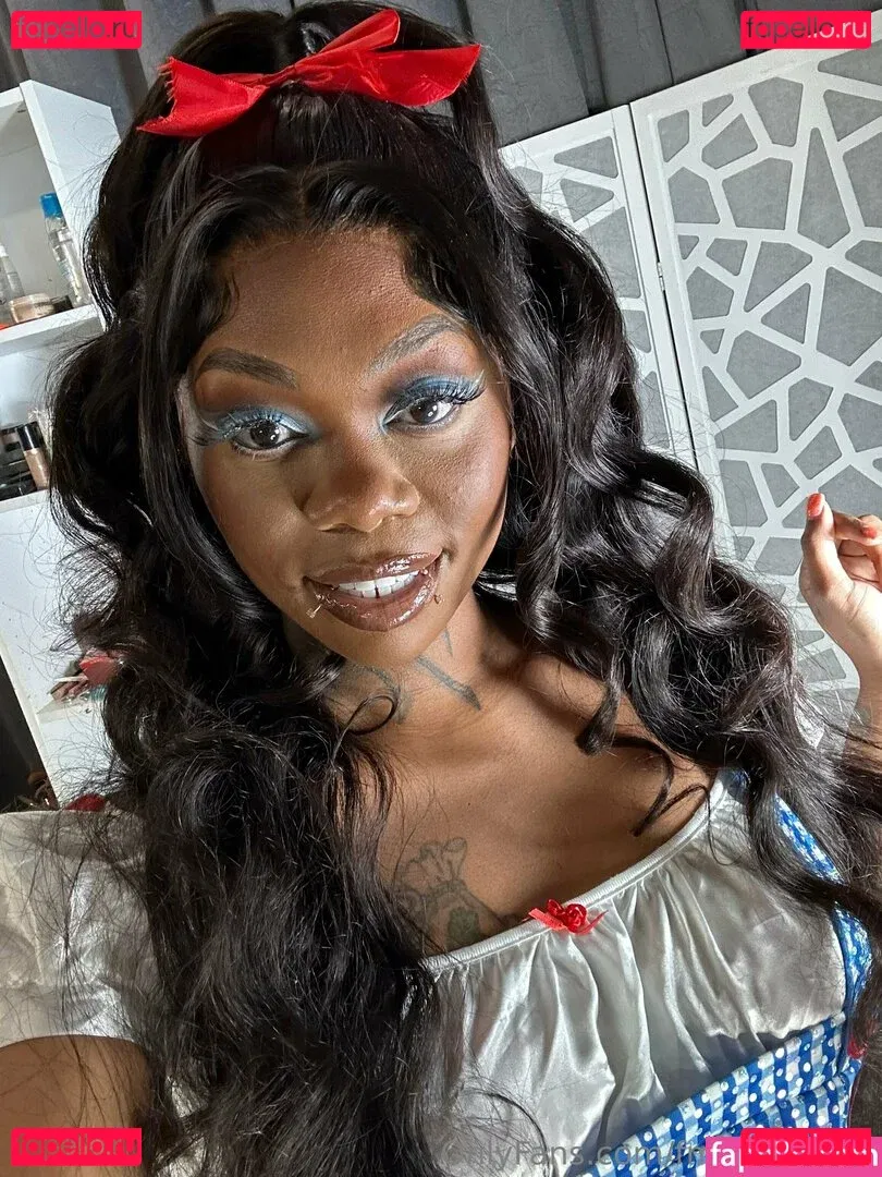 fmereloaded Onlyfans Photo Gallery 