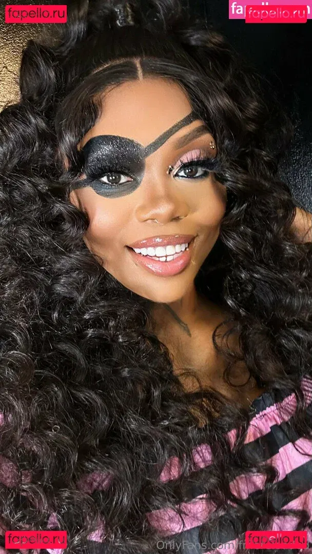 fmereloaded Onlyfans Photo Gallery 