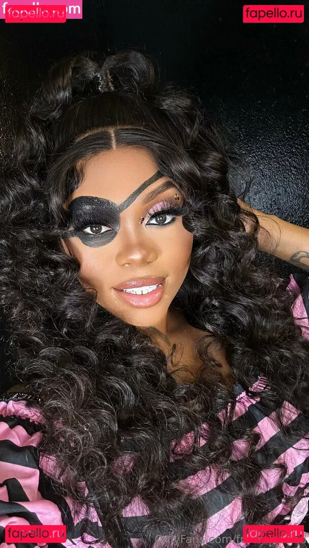 fmereloaded Onlyfans Photo Gallery 