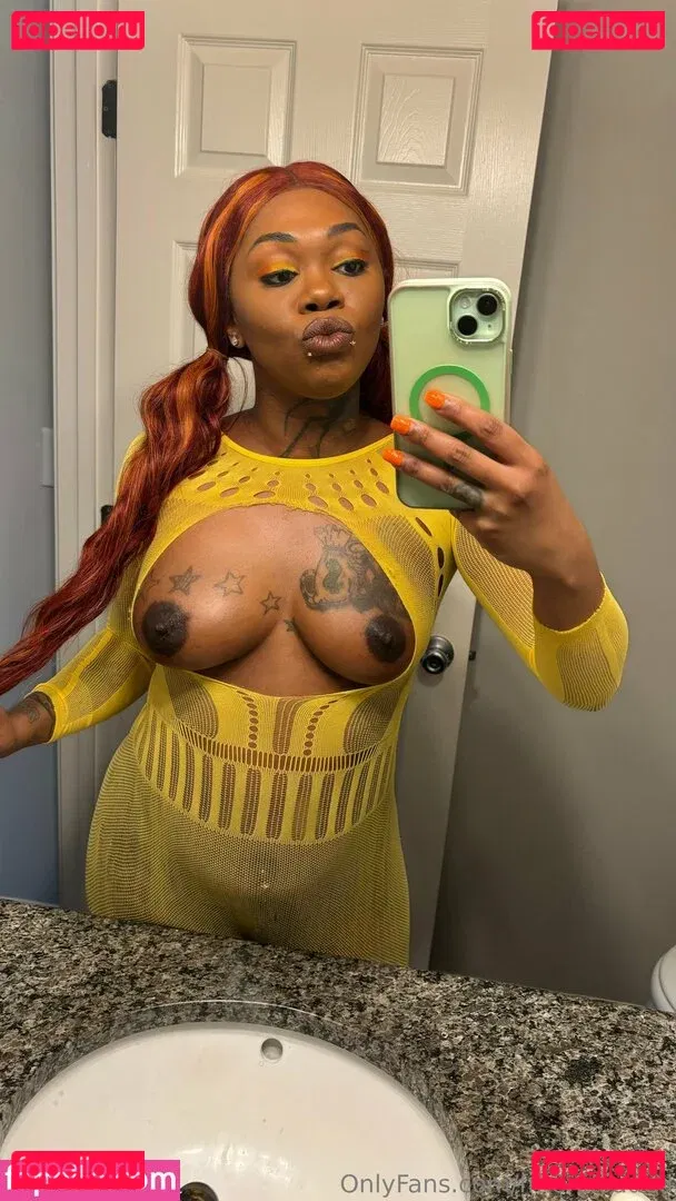 fmereloaded Onlyfans Photo Gallery 