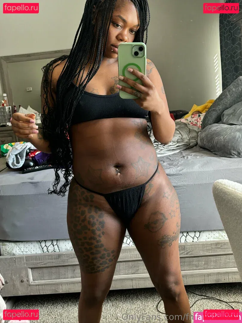 fmereloaded Onlyfans Photo Gallery 