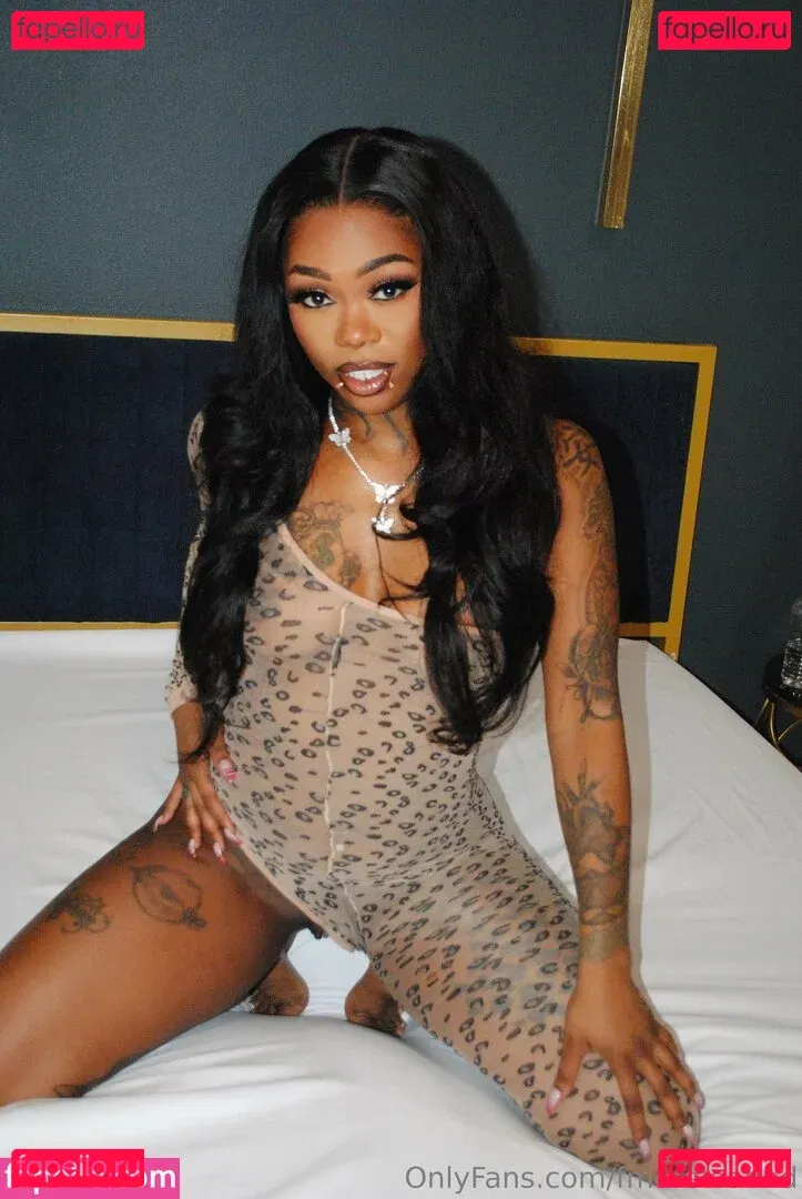 fmereloaded Onlyfans Photo Gallery 