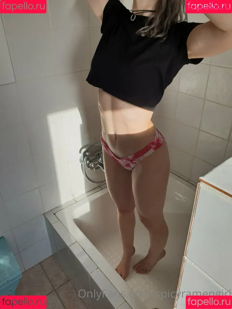 spicyramengirl Onlyfans Photo Gallery 