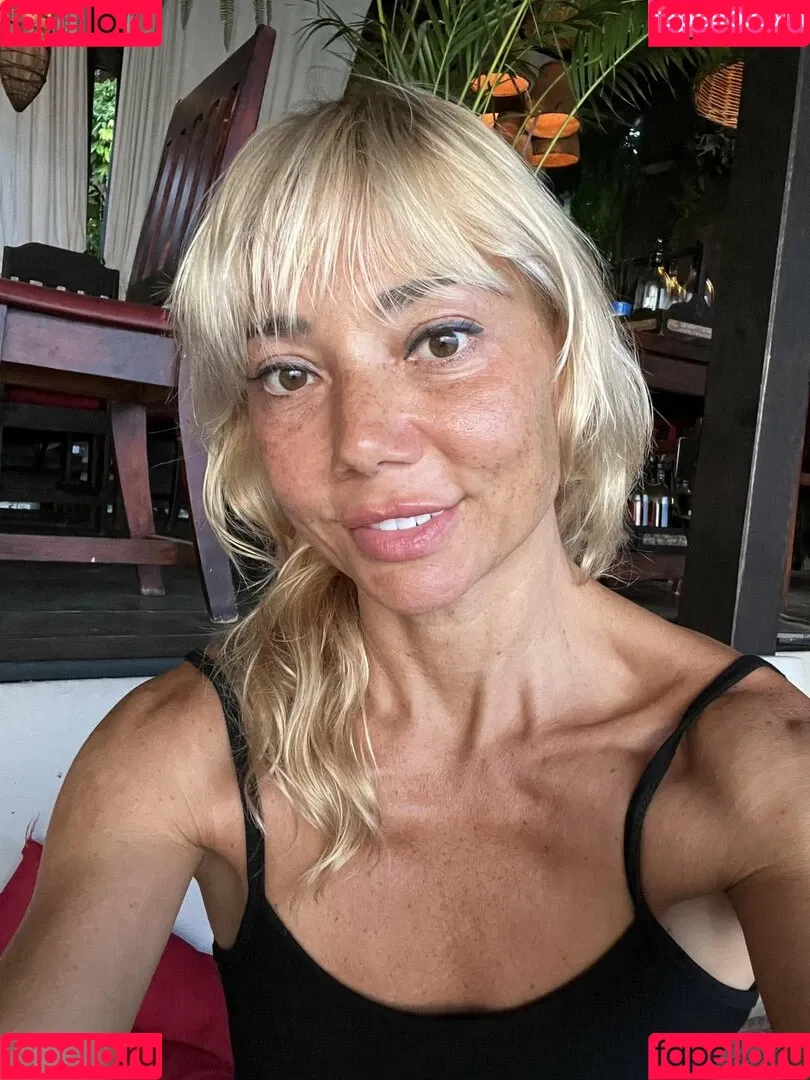 Mommy Di Onlyfans Photo Gallery 