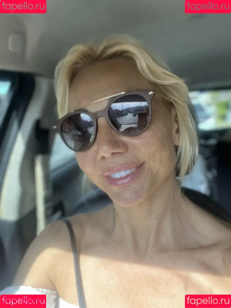 Mommy Di Onlyfans Photo Gallery 