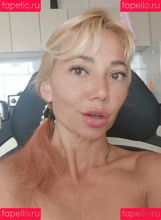 Mommy Di Onlyfans Photo Gallery 