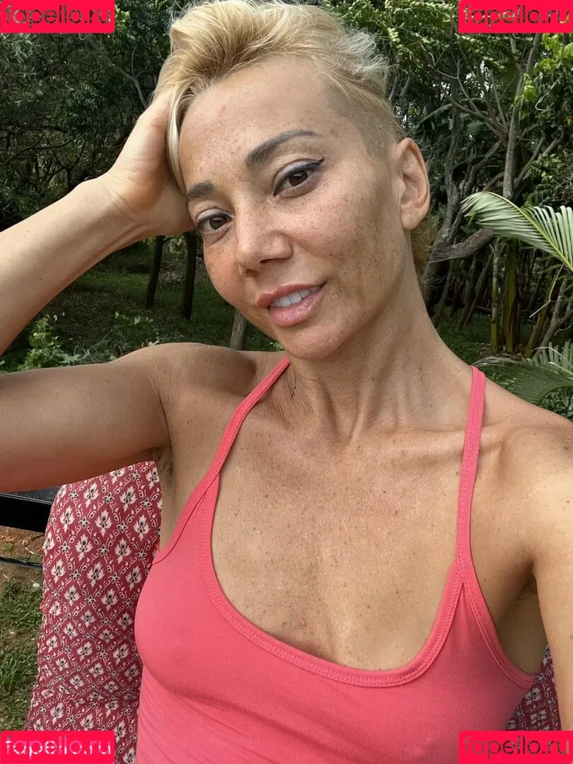 Mommy Di Onlyfans Photo Gallery 