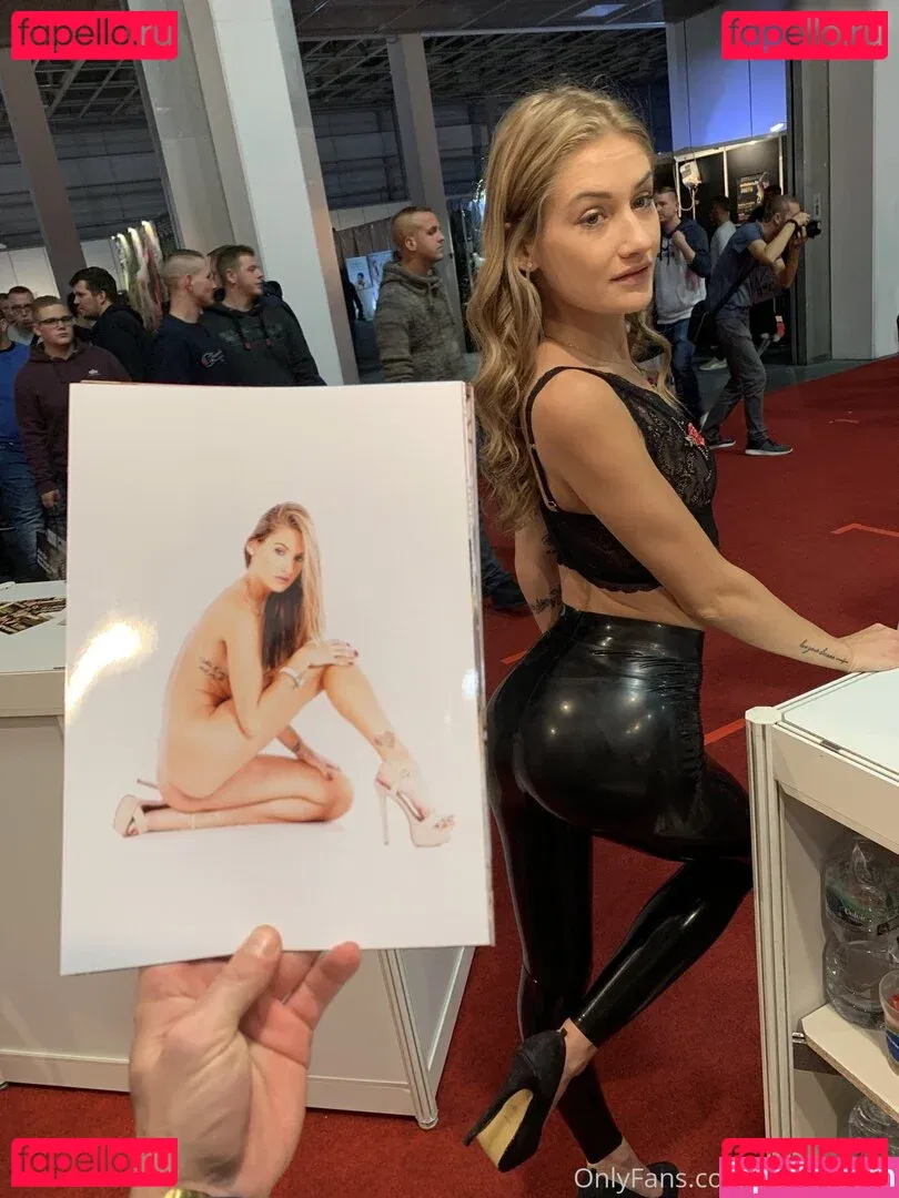 real_tiffany Onlyfans Photo Gallery 