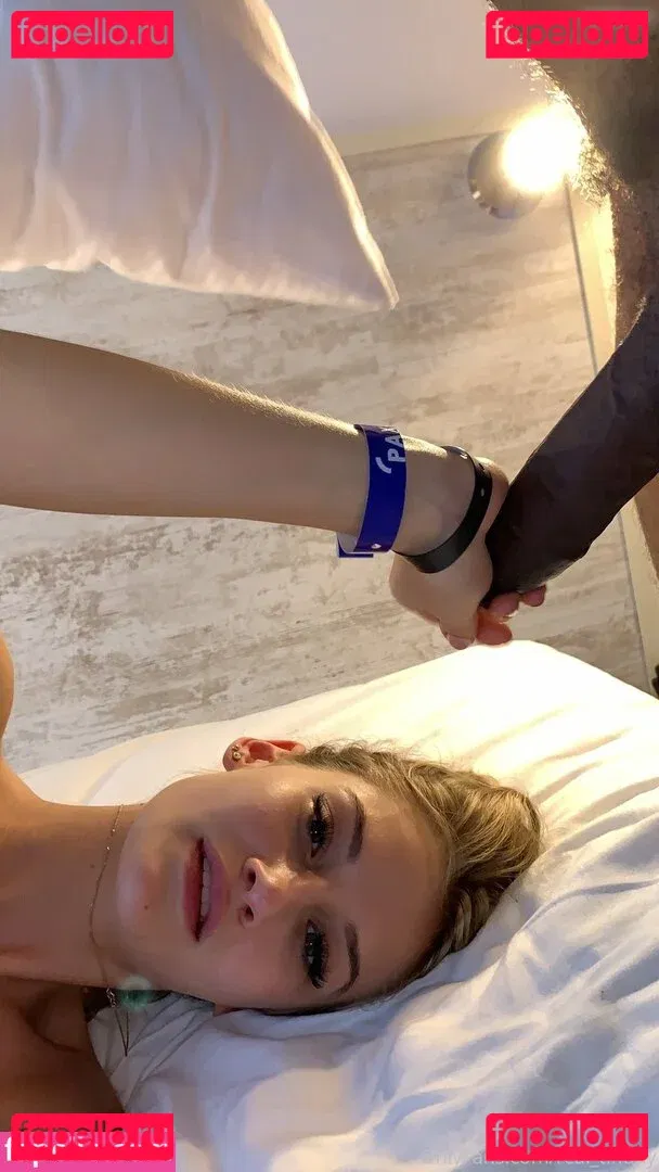 real_tiffany Onlyfans Photo Gallery 