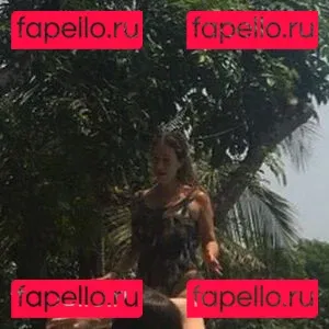 Jasmine van den Bogaerde Onlyfans Photo Gallery 