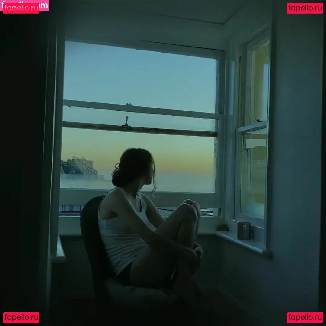 Jasmine van den Bogaerde Onlyfans Photo Gallery 