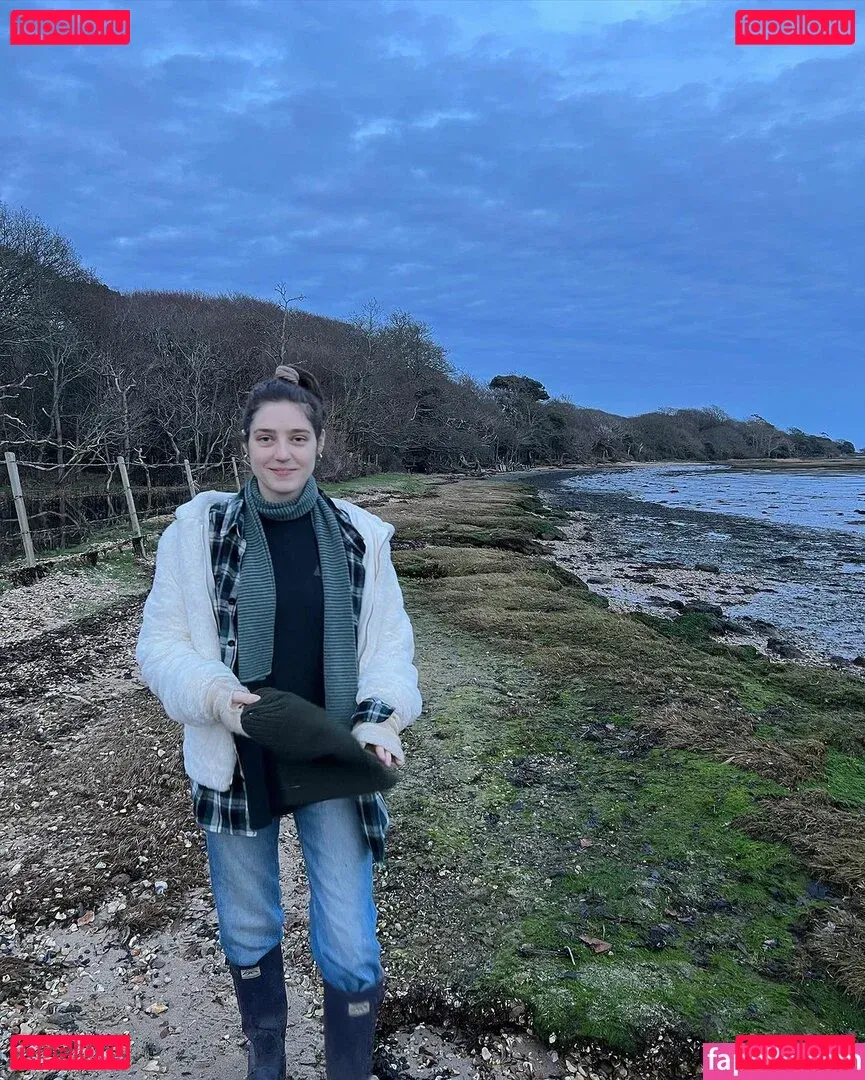 Jasmine van den Bogaerde Onlyfans Photo Gallery 