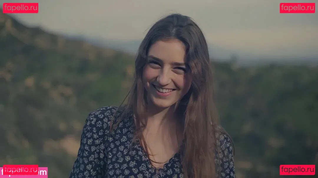 Jasmine van den Bogaerde Onlyfans Photo Gallery 