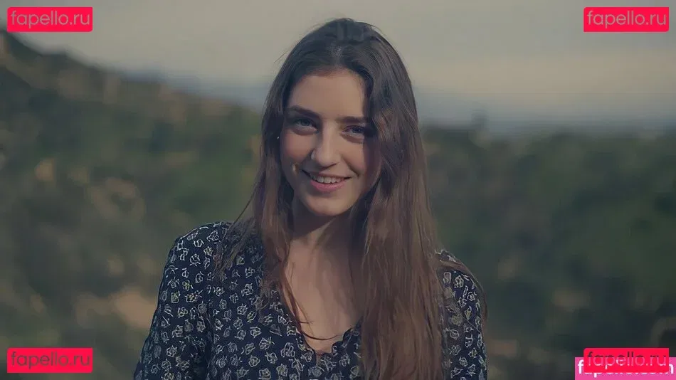 Jasmine van den Bogaerde Onlyfans Photo Gallery 