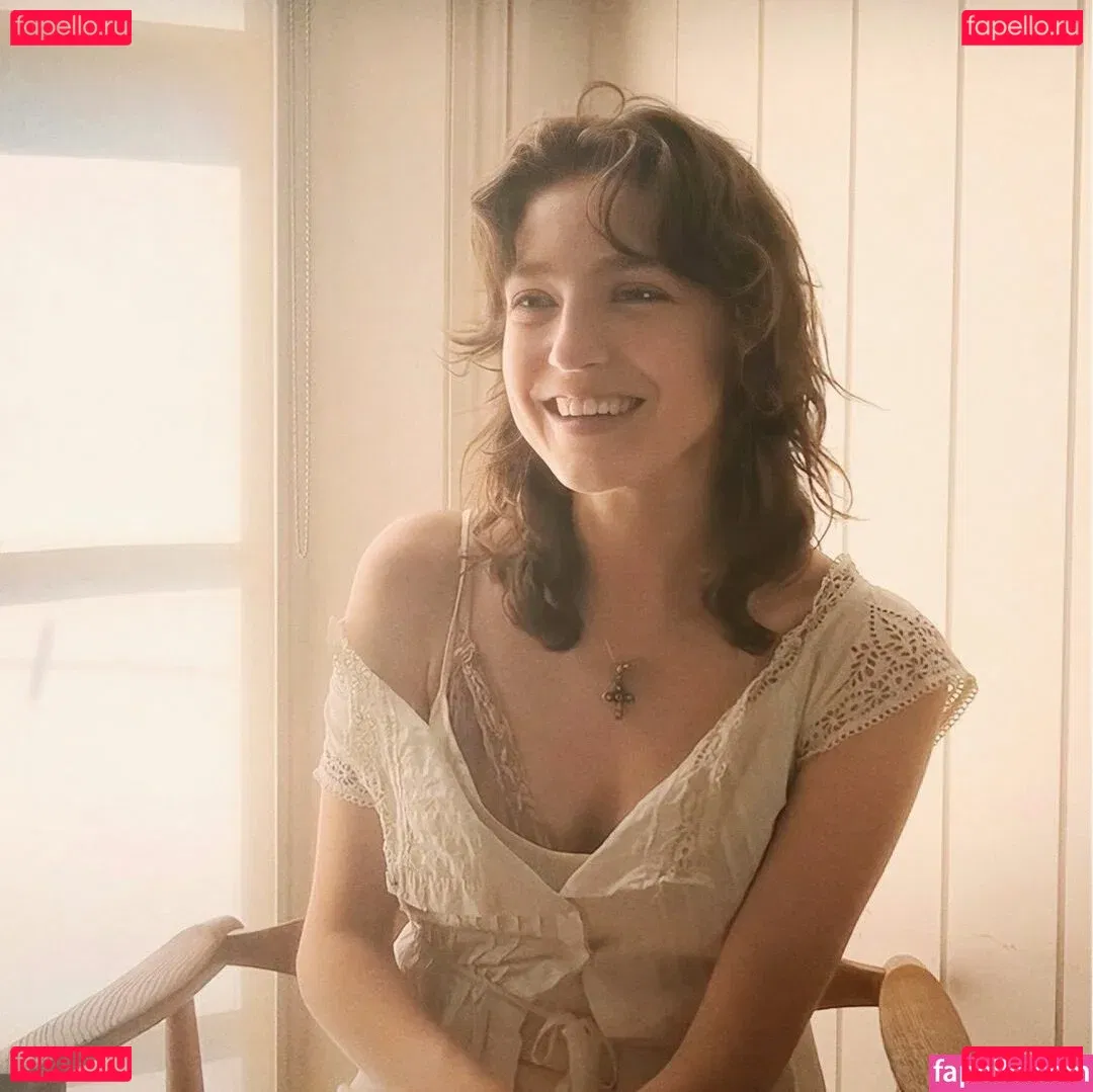 Jasmine van den Bogaerde Onlyfans Photo Gallery 