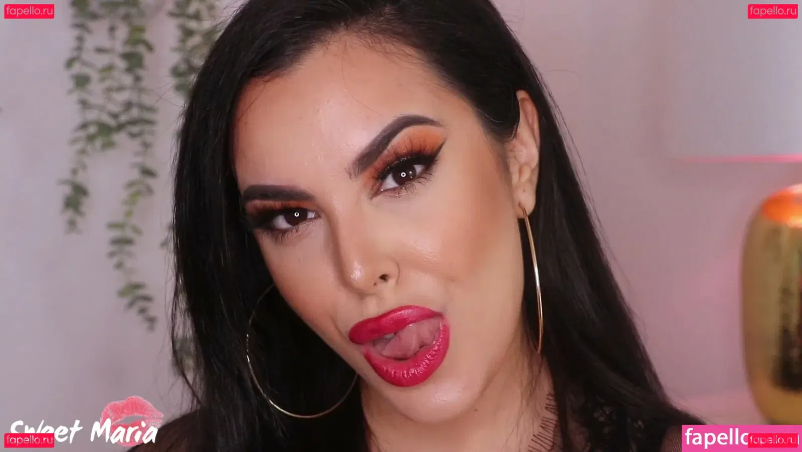 Eye Contact Onlyfans Photo Gallery 