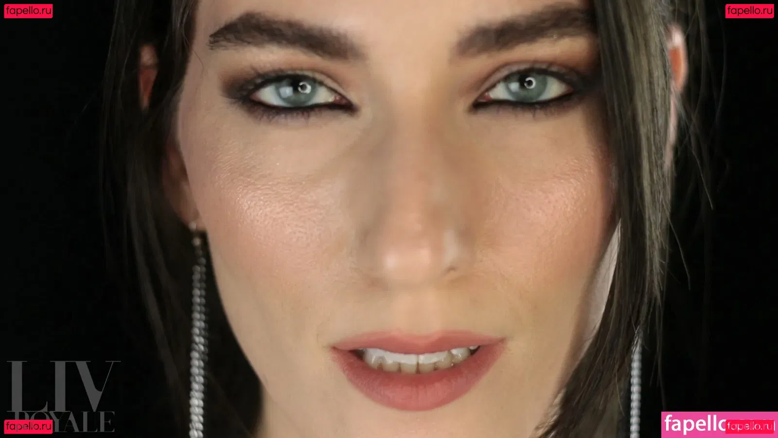 Eye Contact Onlyfans Photo Gallery 