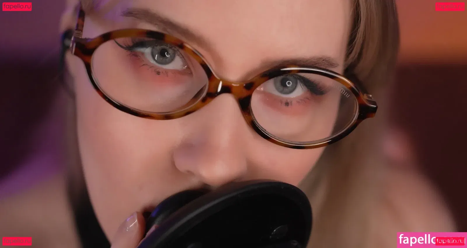 Eye Contact Onlyfans Photo Gallery 