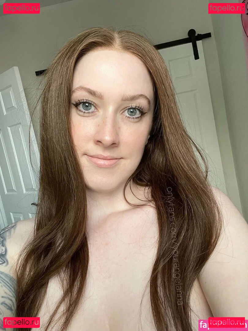 Eye Contact Onlyfans Photo Gallery 