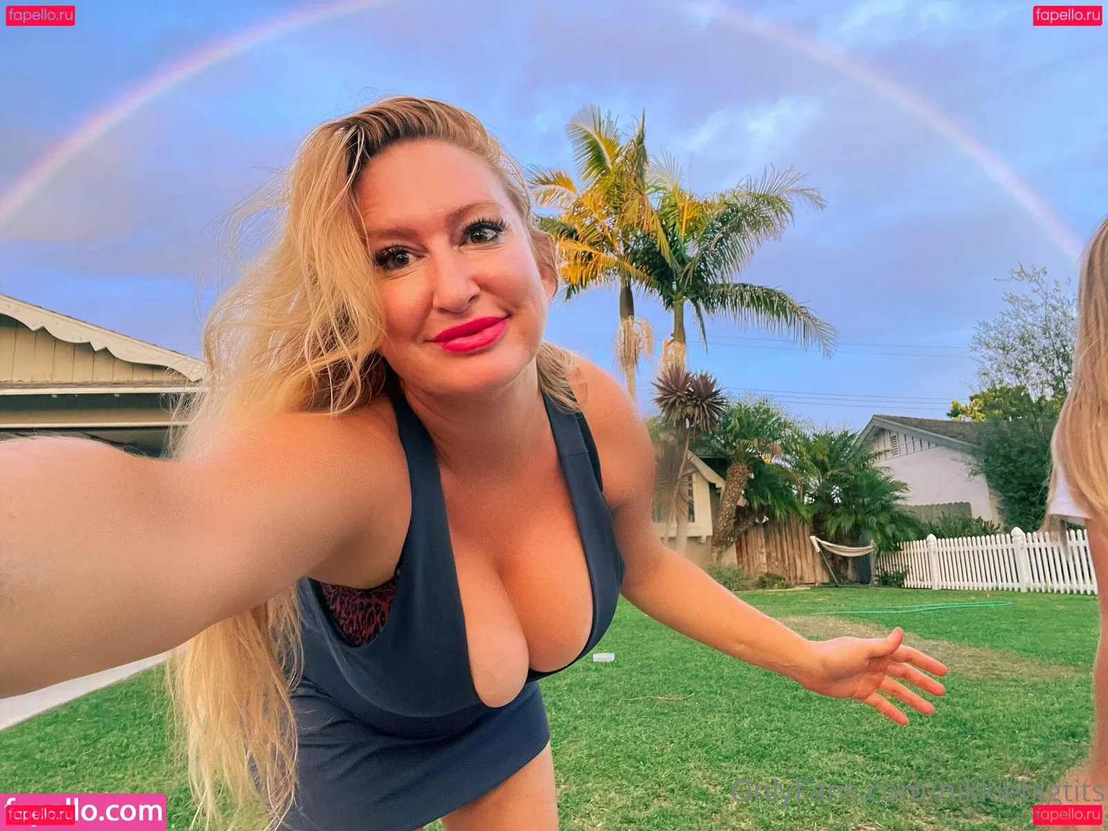 nikkiebigtits Onlyfans Photo Gallery 