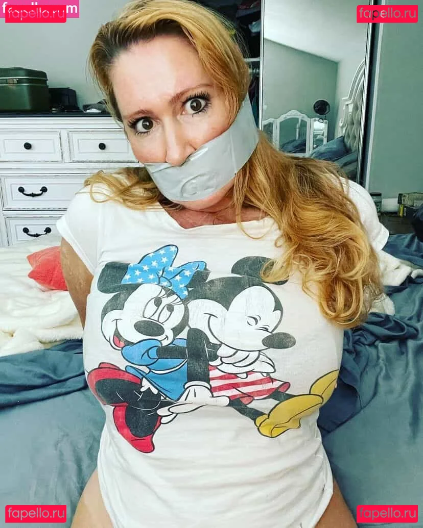 nikkiebigtits Onlyfans Photo Gallery 