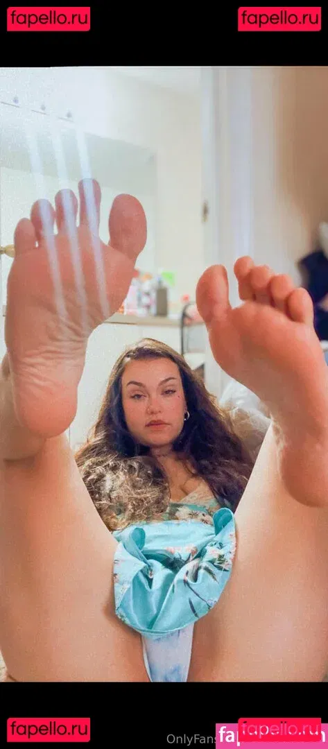 nikkiebigtits Onlyfans Photo Gallery 