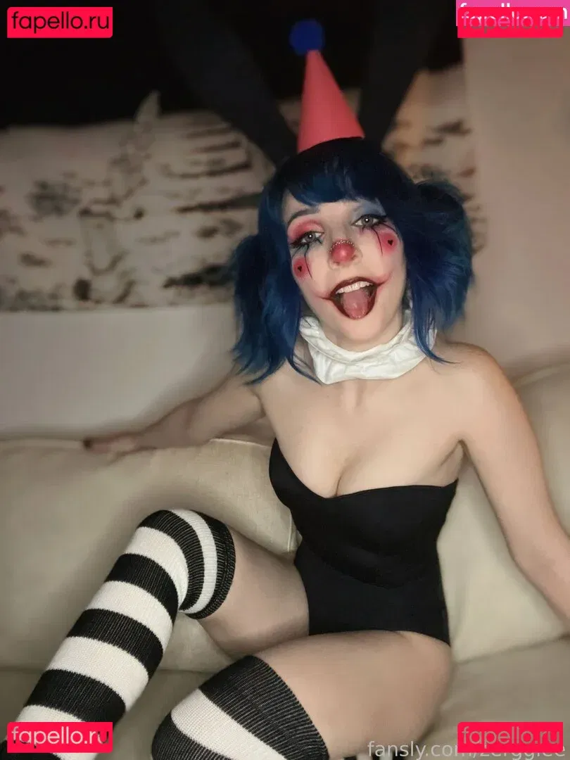 zerggiee Onlyfans Photo Gallery 