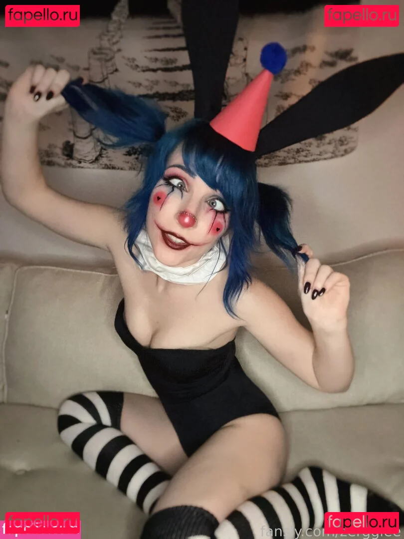 zerggiee Onlyfans Photo Gallery 