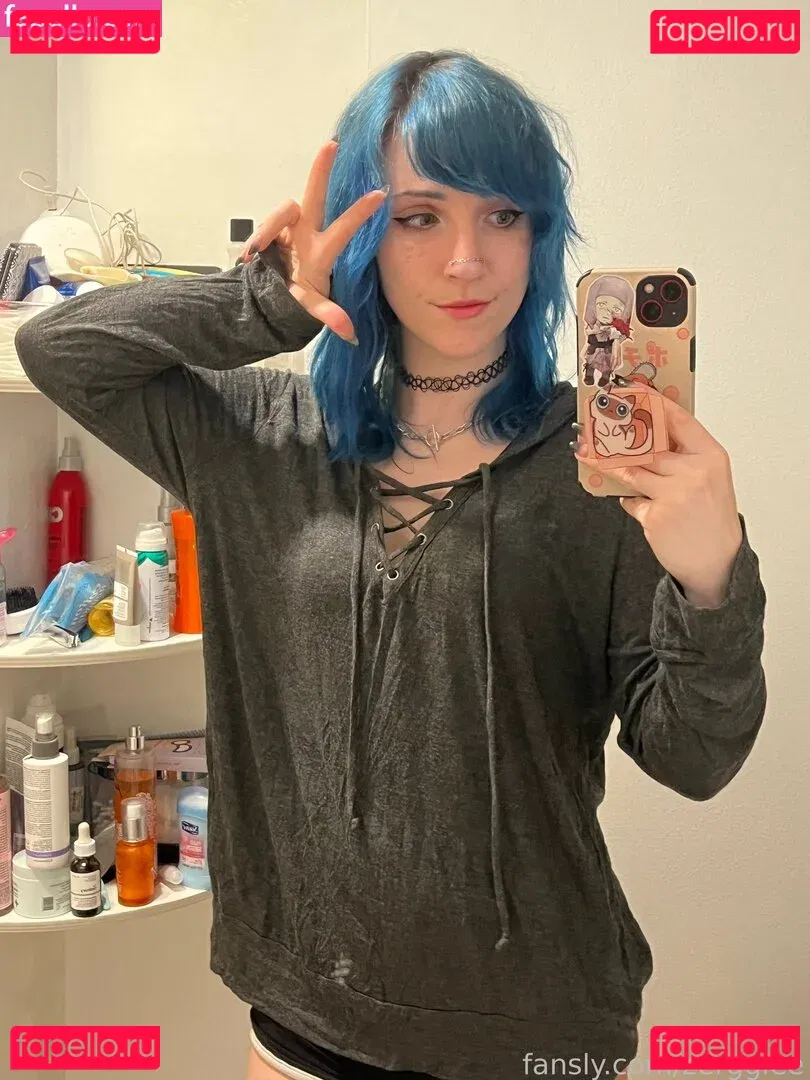 zerggiee Onlyfans Photo Gallery 