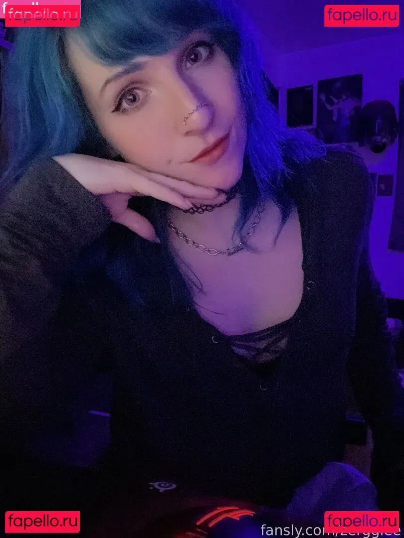 zerggiee Onlyfans Photo Gallery 
