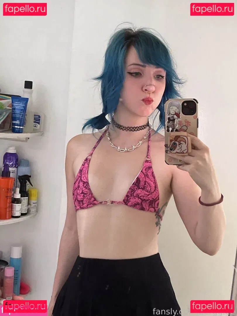 zerggiee Onlyfans Photo Gallery 