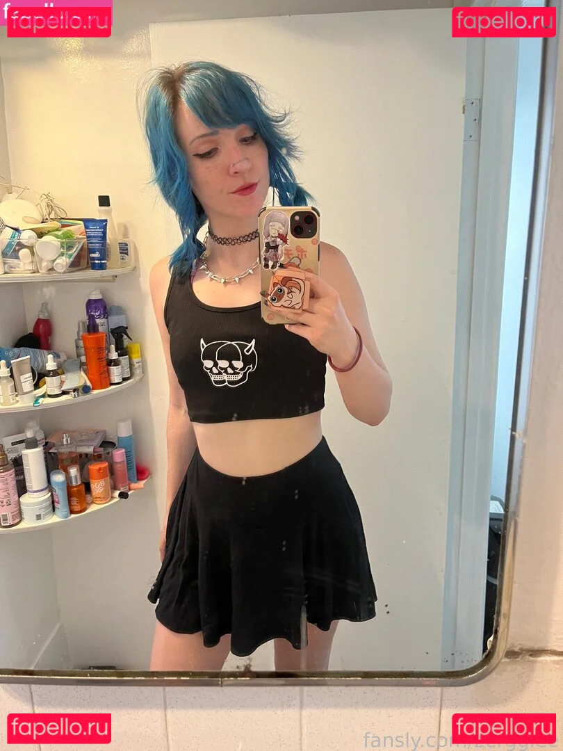 zerggiee Onlyfans Photo Gallery 