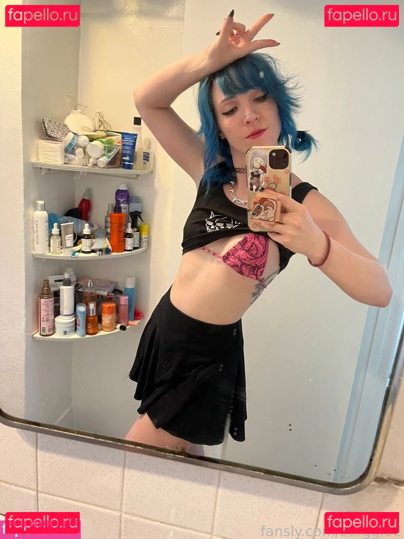 zerggiee Onlyfans Photo Gallery 