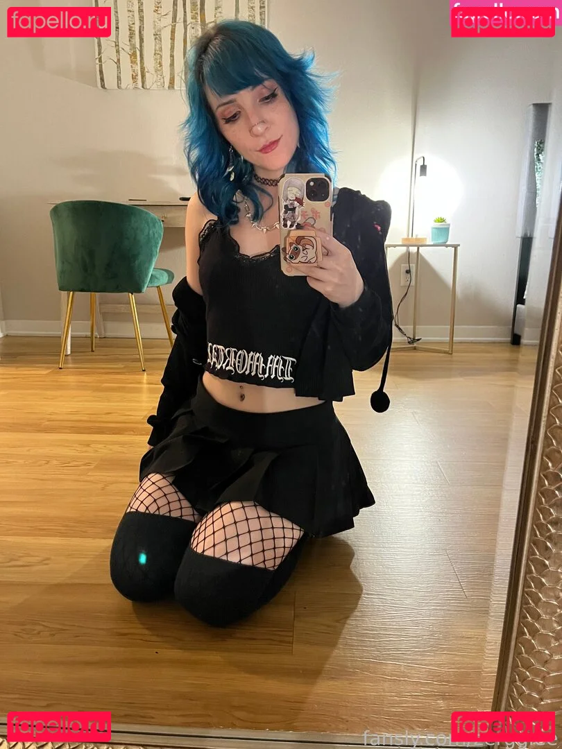 zerggiee Onlyfans Photo Gallery 