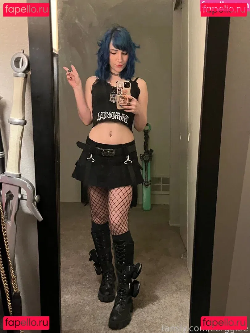 zerggiee Onlyfans Photo Gallery 