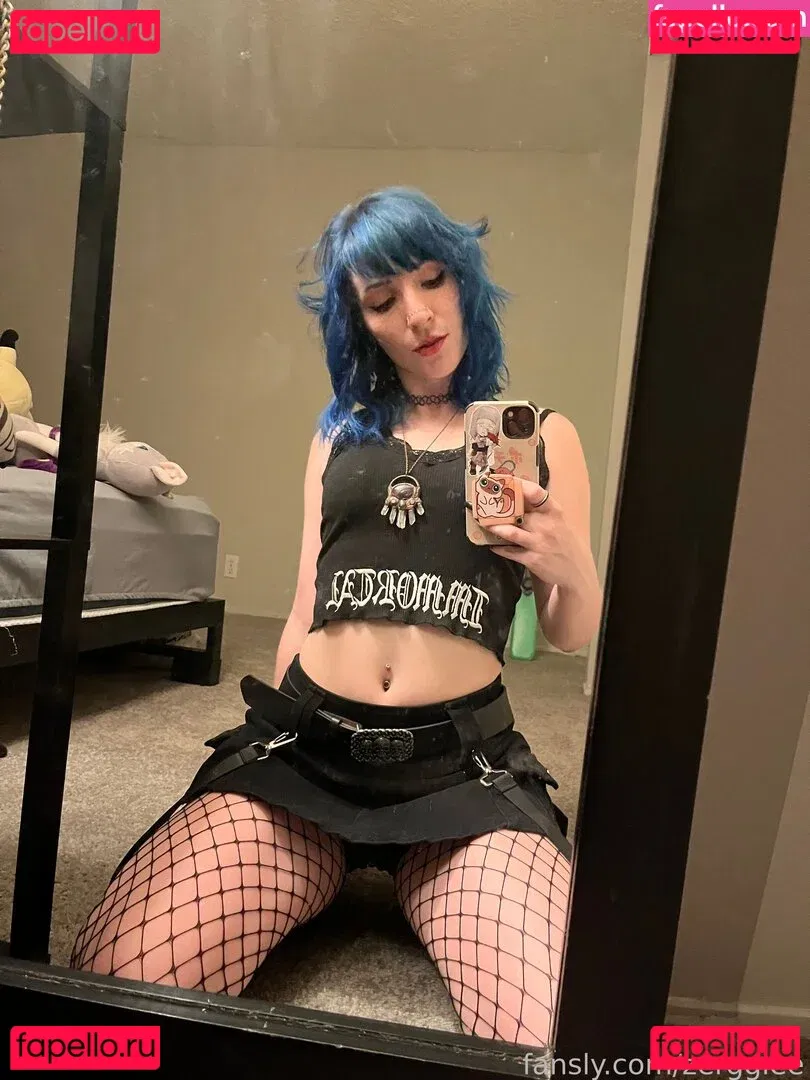 zerggiee Onlyfans Photo Gallery 