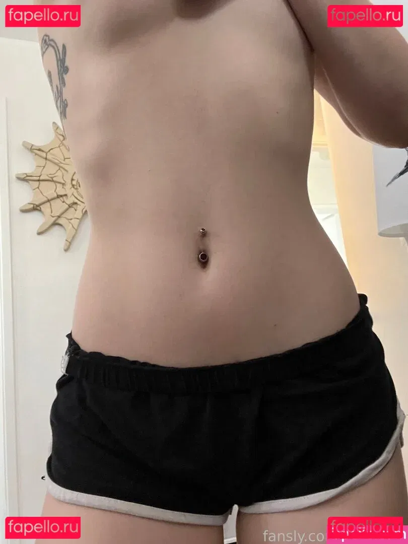 zerggiee Onlyfans Photo Gallery 