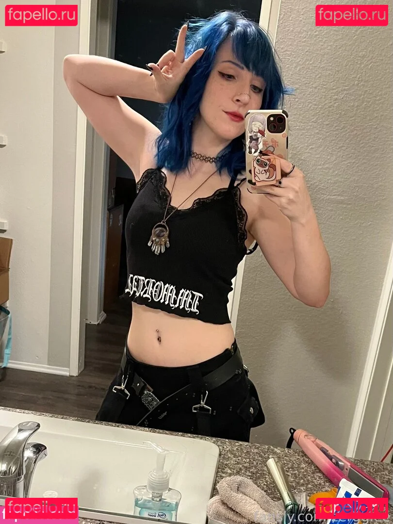 zerggiee Onlyfans Photo Gallery 