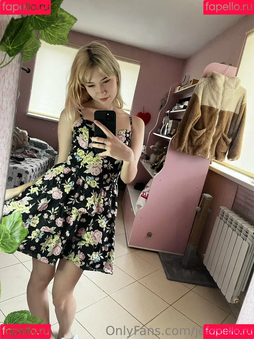 jenny_vip Onlyfans Photo Gallery 