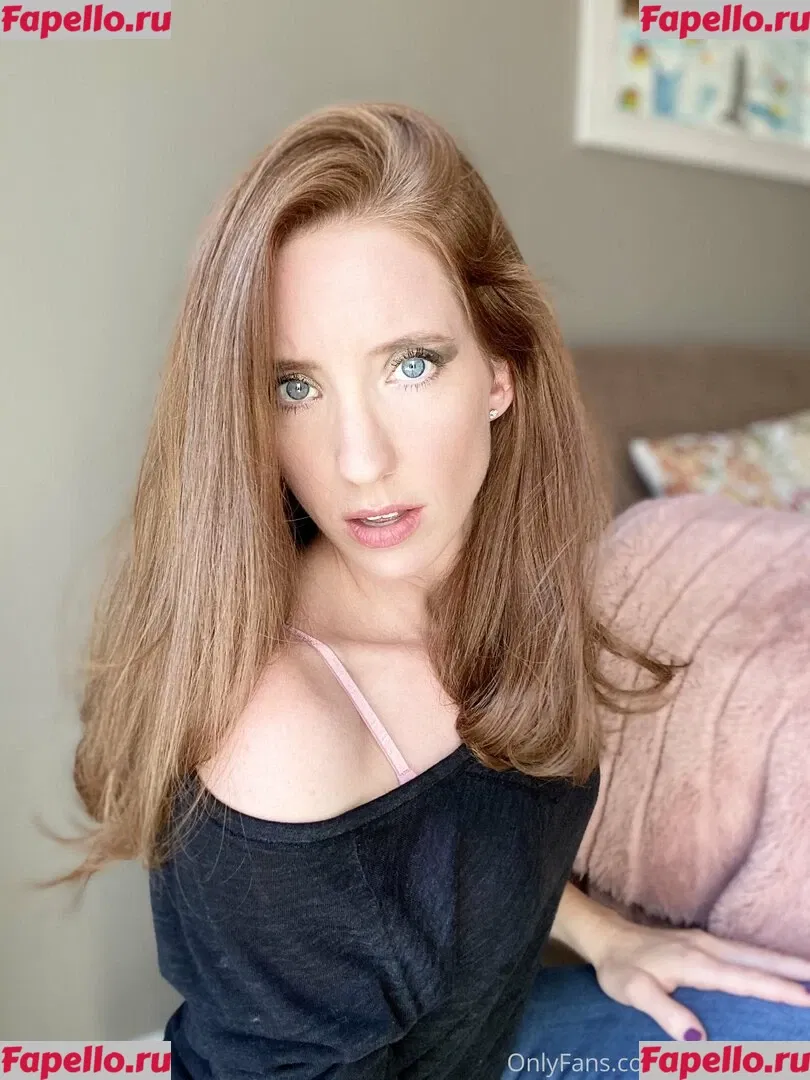 Jennysroom Onlyfans Photo Gallery 