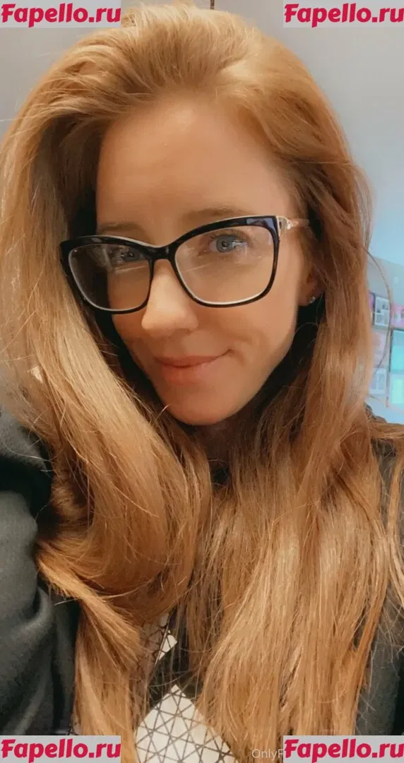 Jennysroom Onlyfans Photo Gallery 