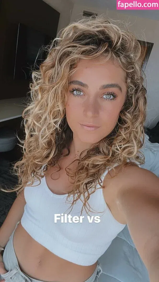 Demi Bagby Onlyfans Photo Gallery 