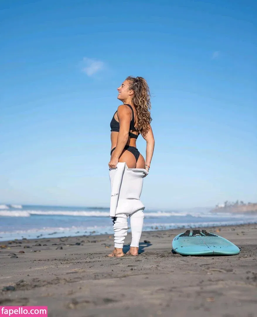 Demi Bagby Onlyfans Photo Gallery 