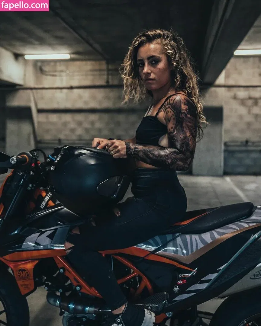 Demi Bagby Onlyfans Photo Gallery 