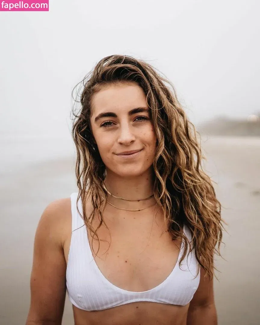 Demi Bagby Onlyfans Photo Gallery 