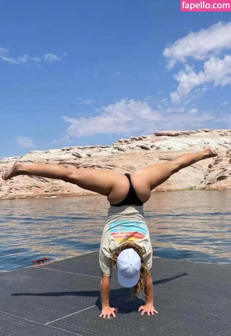 Demi Bagby Onlyfans Photo Gallery 