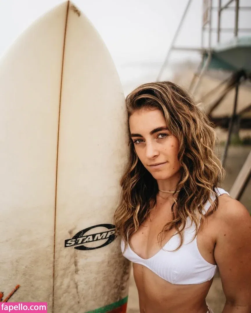 Demi Bagby Onlyfans Photo Gallery 