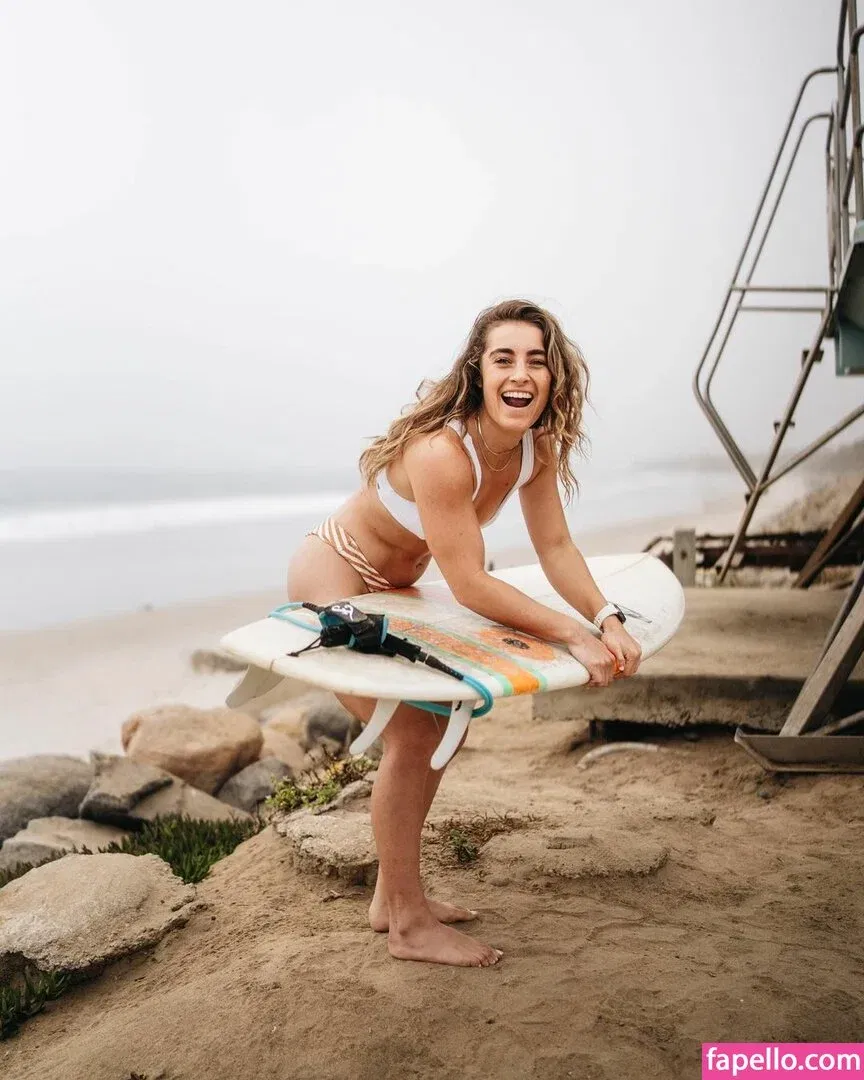 Demi Bagby Onlyfans Photo Gallery 