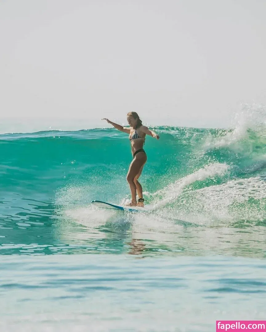 Demi Bagby Onlyfans Photo Gallery 