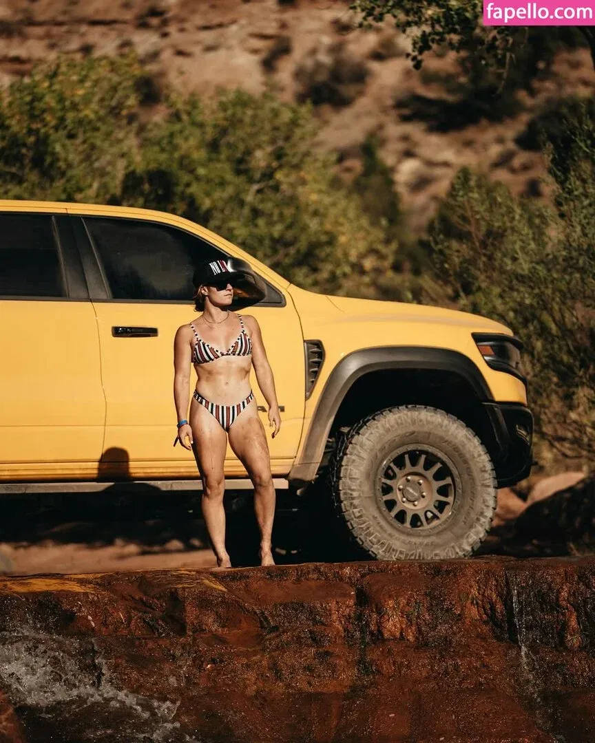 Demi Bagby Onlyfans Photo Gallery 